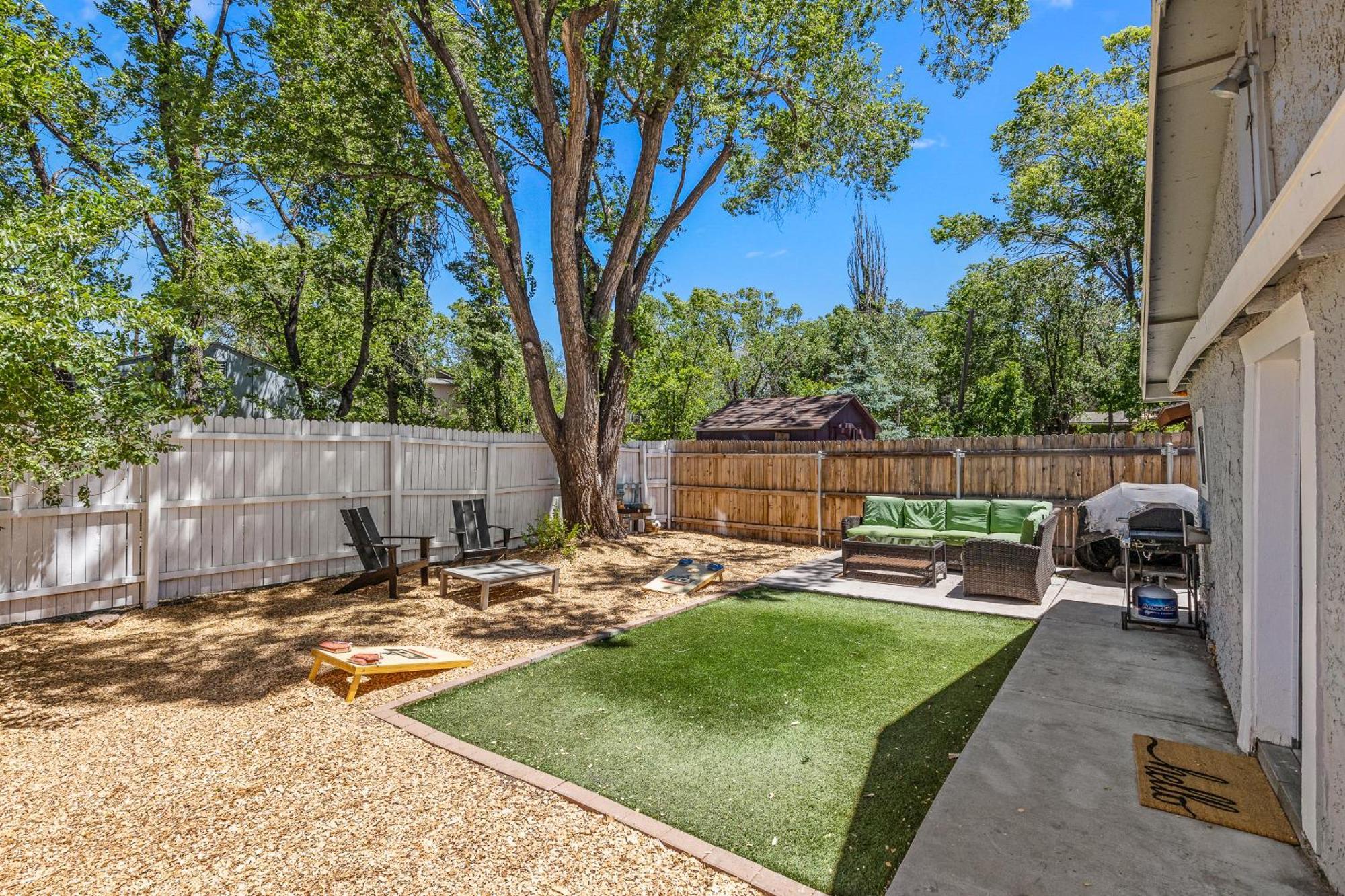5 Minute Walking To Downtown, Nau, Coffee Shops, Shopping, Parks And More! Holiday home Flagstaff